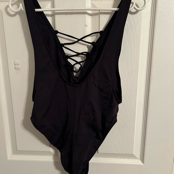 Dippin’ Daisy’s Swimsuit - Picture 2 of 4